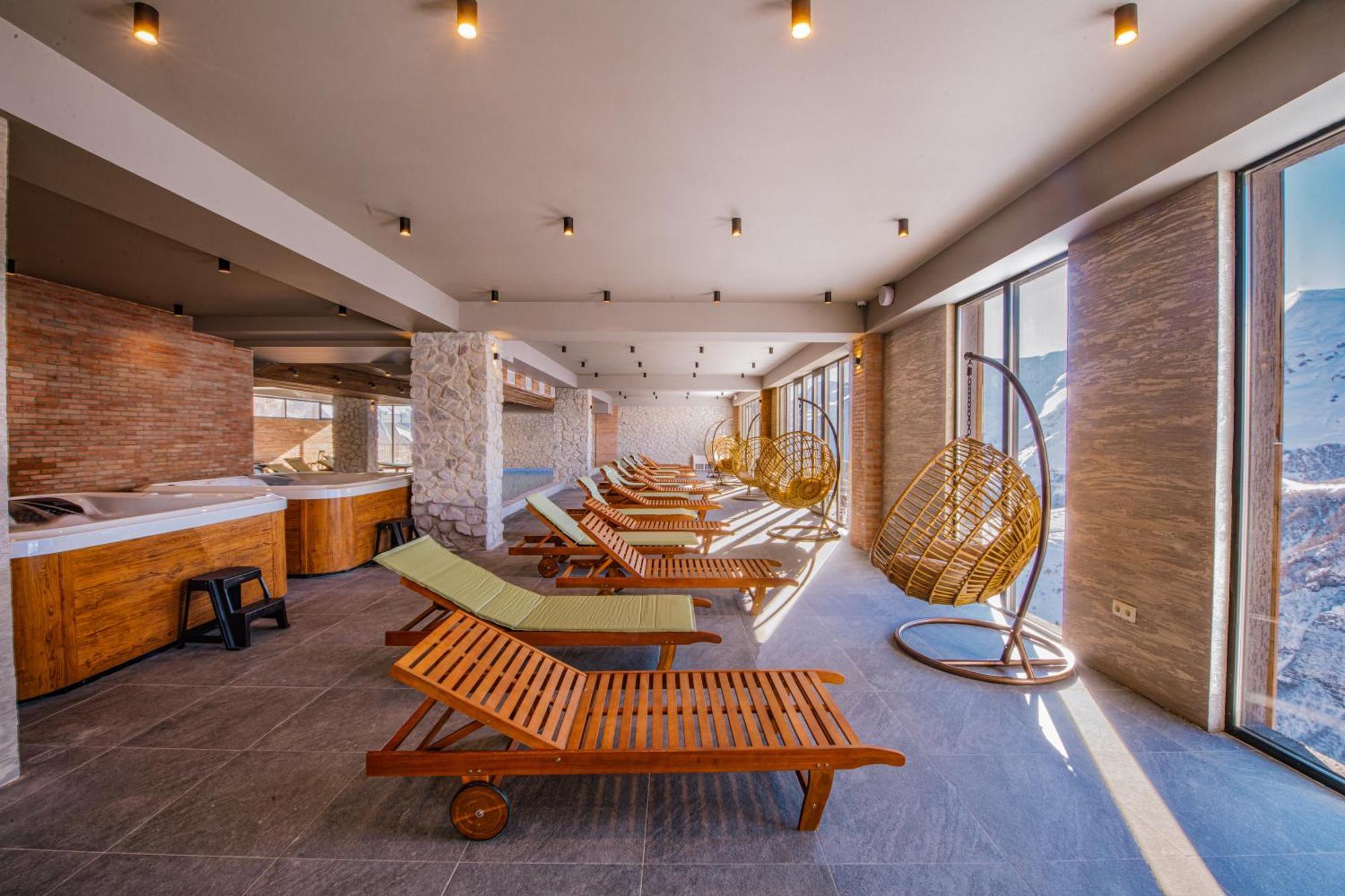 Gudauri Inn Kültér fotó Spa at the hotel